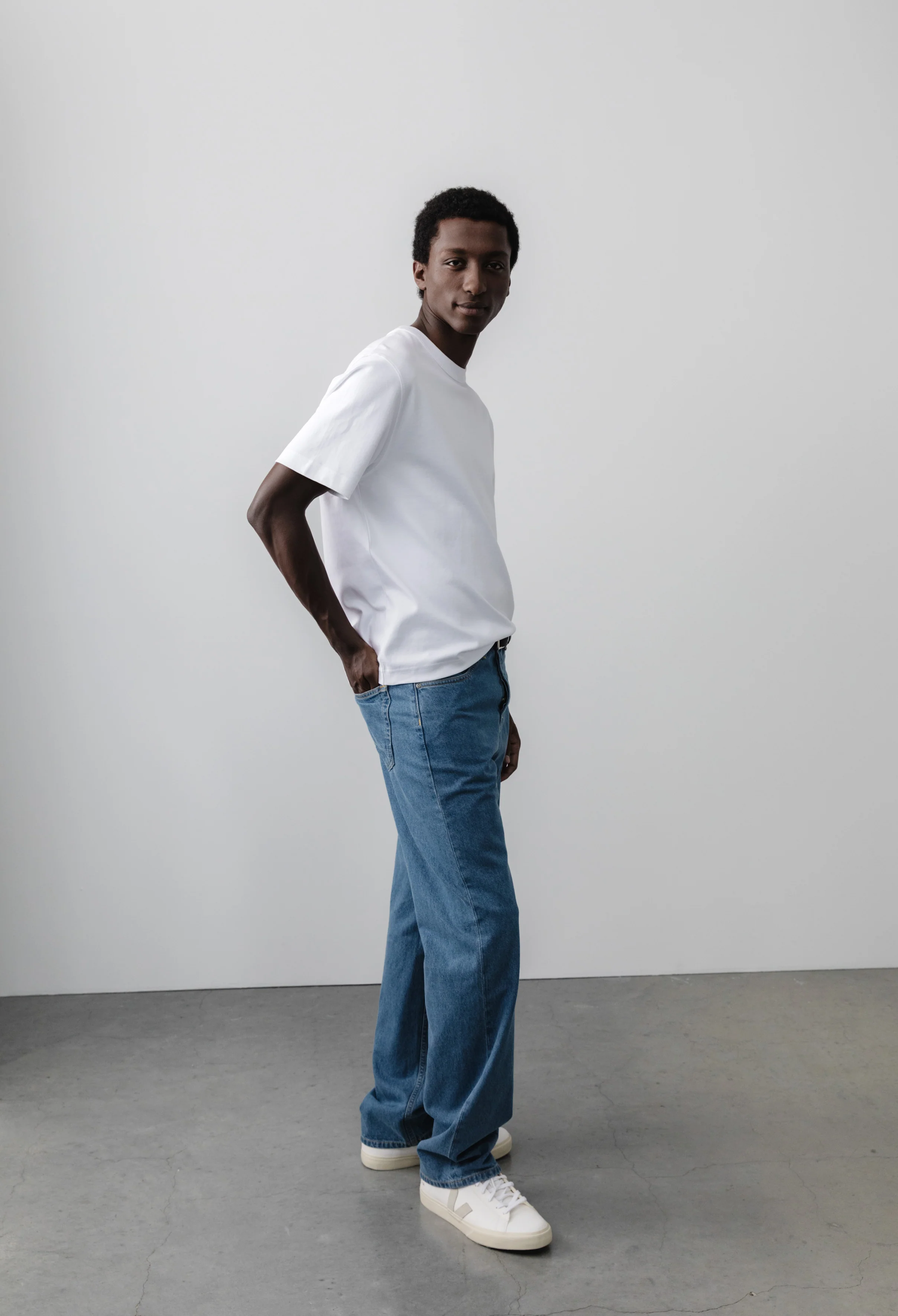 Alex Mid Loose - Light Stone - Image 9