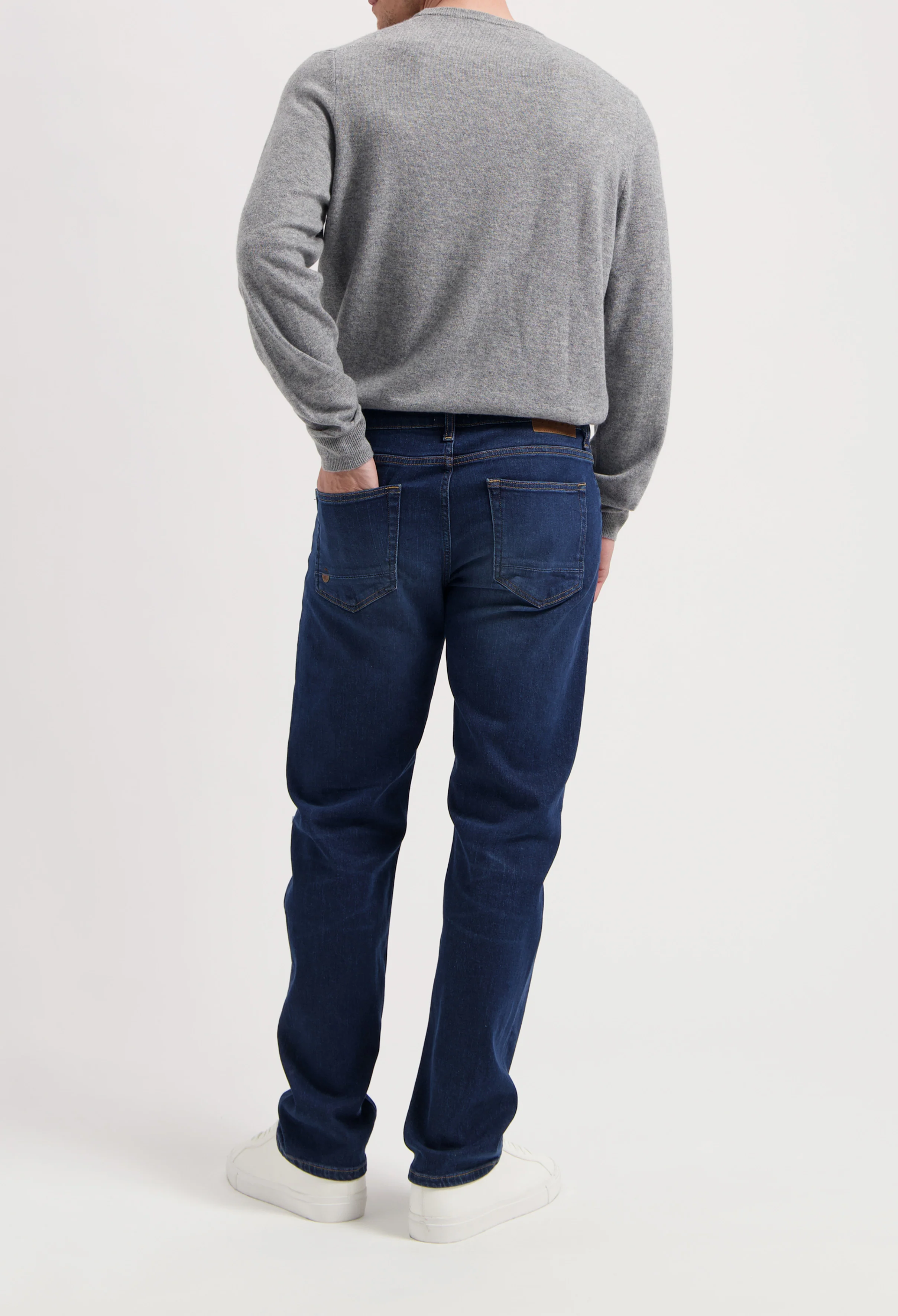 Bryce Mid Straight - Medium Dark - Image 3