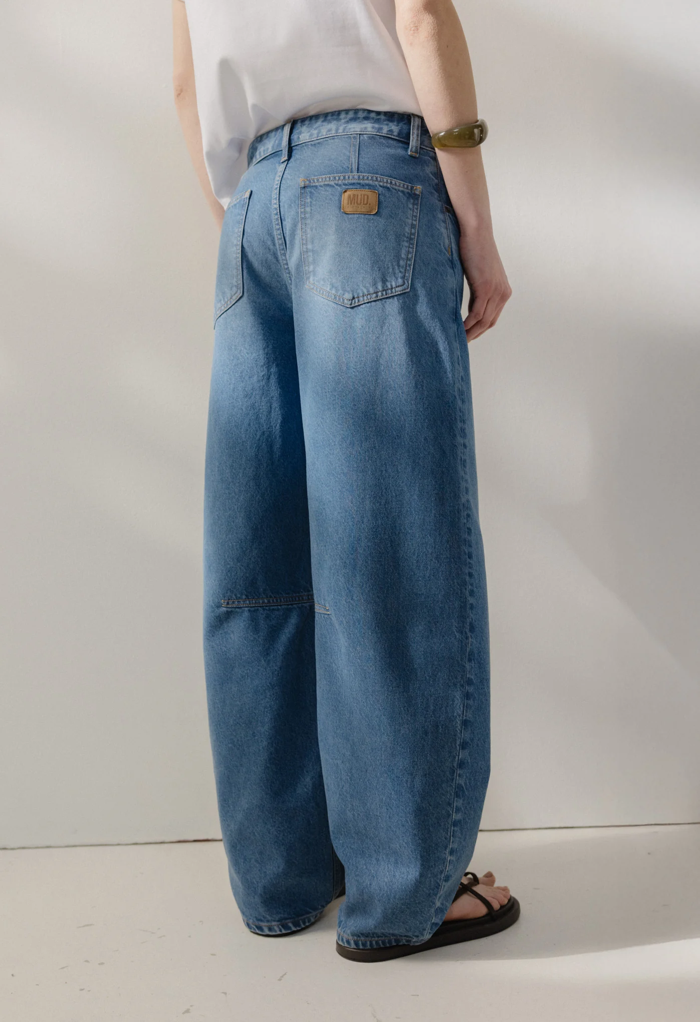 Demi High Balloon - Medium Aged - Image 9