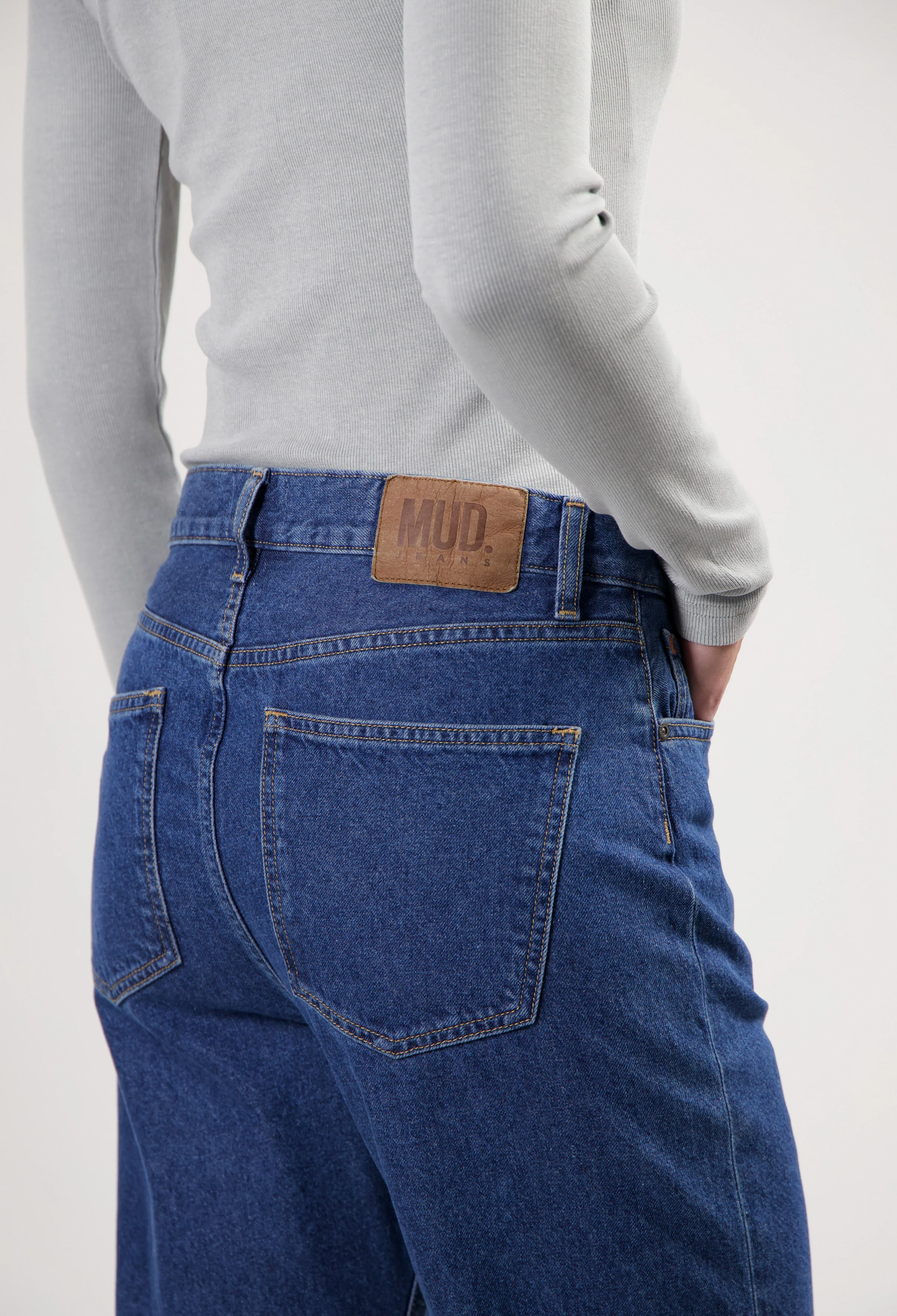 Emma Low Loose - Medium Stone - Image 6